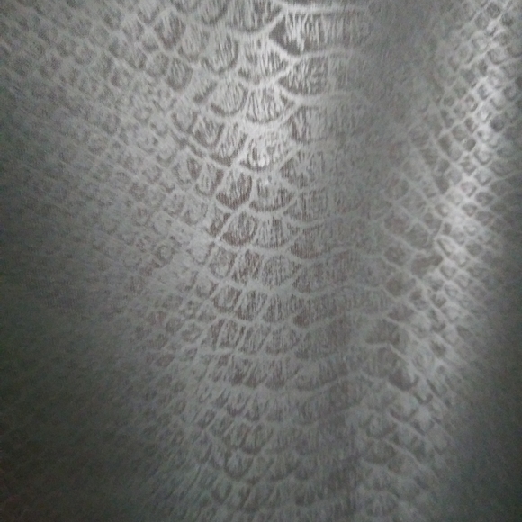 Apt. 9 - Snake print - Picture 2 of 5